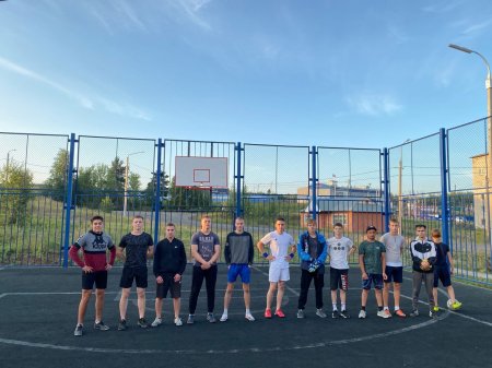 Любительская встреча по футболу