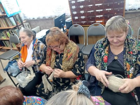 Теплые носочки для сынка и дочки.